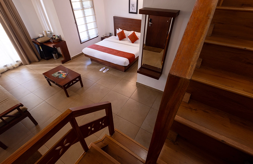luxury resort thekkady