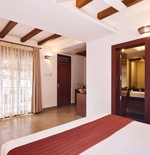 luxury cottage in thekkady